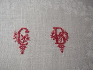 Monogramme ancien CB sur serviette