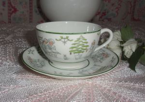 RARE TASSE ANCIENNE DECOR DE NOEL...LIMOGES, noël