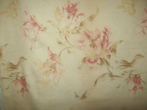 TISSU ANCIEN SUPERBES FLEURS tons légèrement fanés 1900