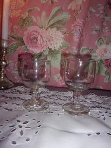 2 gros verres anciens rustiques , 19 ème