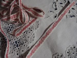 Ancien Galon Tissé Pois Rouges Et Verts - Ruban Vintage & Antique Trim, Occasion