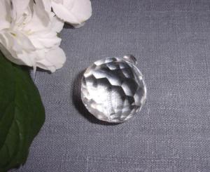 boule ancienne de cristal à facettes pour suspension