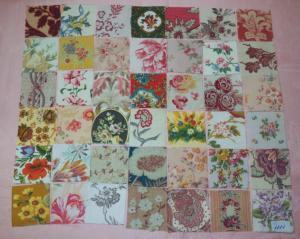   Lot de 42 petits coupons de tissus anciens pour patchwork..////