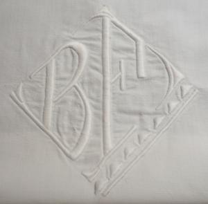 Grand monogramme ancien , BF,BE, RF, ou RE 