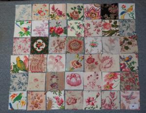   Lot de 42 petits coupons de tissus anciens pour patchwork.. fleurs et oiseaux  , lot spécial