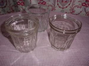  3 jolis pots anciens pour confitures ou déco, verre épais, 