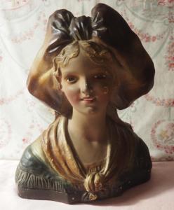 Charmant buste ancien , 1900 , petite alsacienne