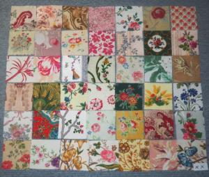   Lot de 42 petits coupons de tissus anciens pour patchwork..