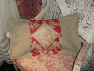  coussin,  tissus anciens, dont un  tissu 19 ème #