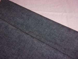 Tissu ancien , gris chiné, blouses , tabliers, vêtements de travail, ou déco