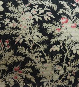    Tissu ancien 19ème, Napoléon III, roses tons fanés sur fond noir 