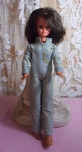 Grande poupée mannequin vintage, peut-être Bella ?