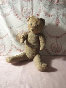 Adorable ours ancien en peluche