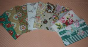 lot de tissus anciens, Lot de 9 grands coupons de tissus anciens ou vintage pour créations, patchwork, scrapbooking, etc ...