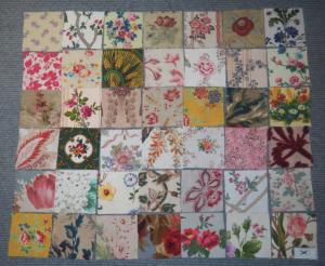   Lot de 42 petits coupons de tissus anciens pour patchwork..