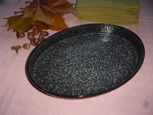 Plat ancien émaillé , rustique , campagne , plat à  four