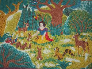 Médaillon de tissu ancien rare , Blanche-neige , pour projet textile